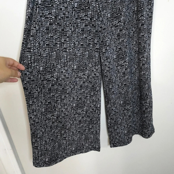SUSAN GRAVER Liquid Knit Wide Leg Culotte Capri Pull On Pants w/ Pockets, M - Picture 4 of 13